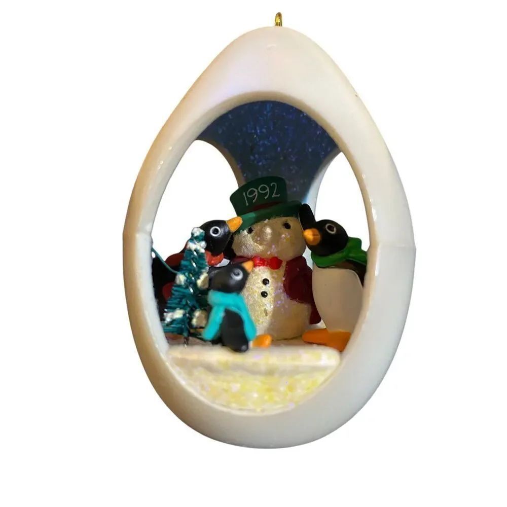 Vintage hallmark winter surprise ornament Christmas egg penguin 1992 no box
